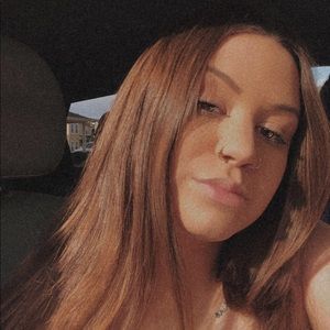 Meet your Posher, Rebecca